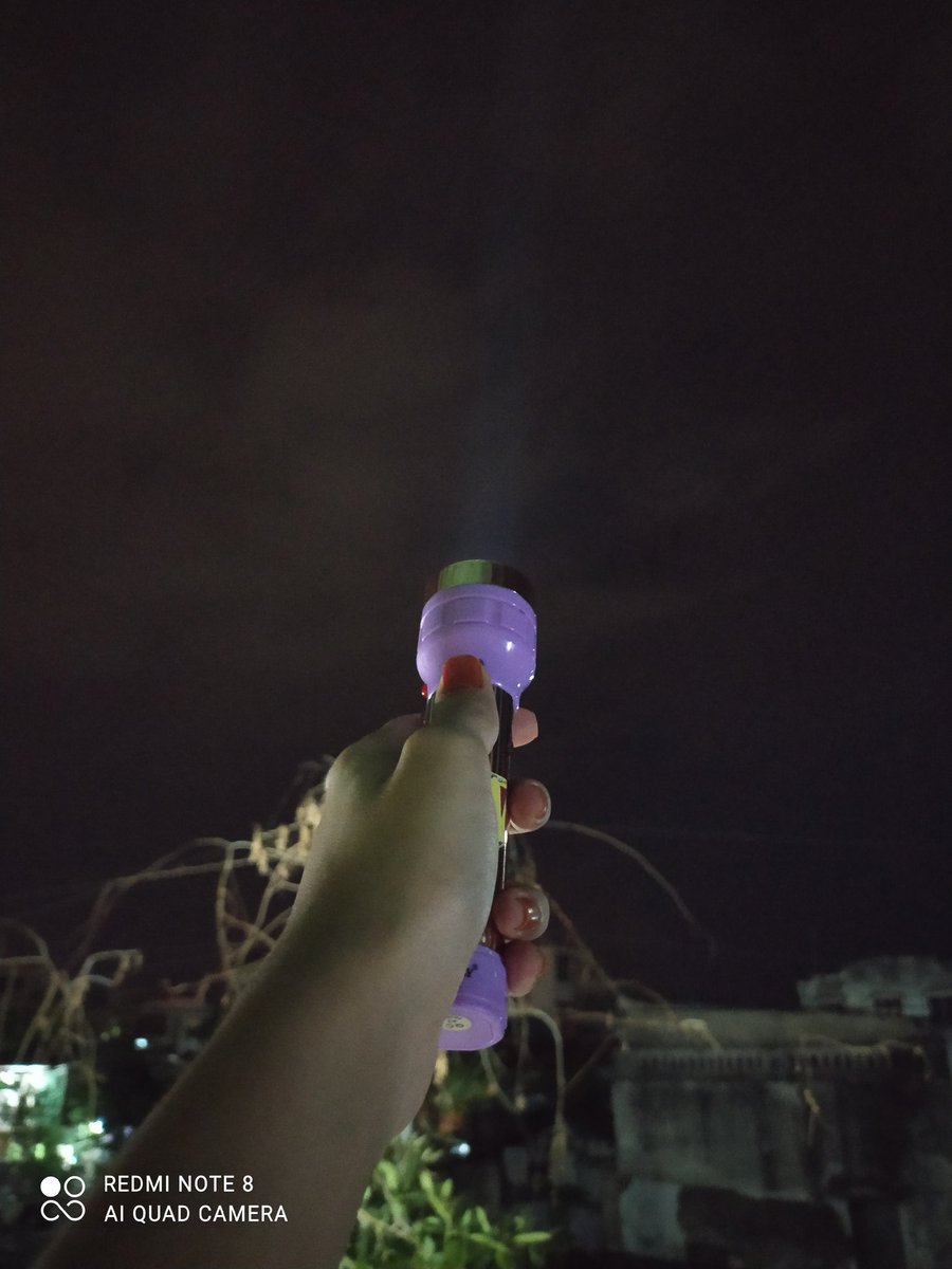 YinLoonThu1's tweet photo. 🔦 Flash Strike 🔦
  10.5.2021🇲🇲

#WeWantDemocracy
#FreeAllDetainees https://t.co/wa9dd7dE2c