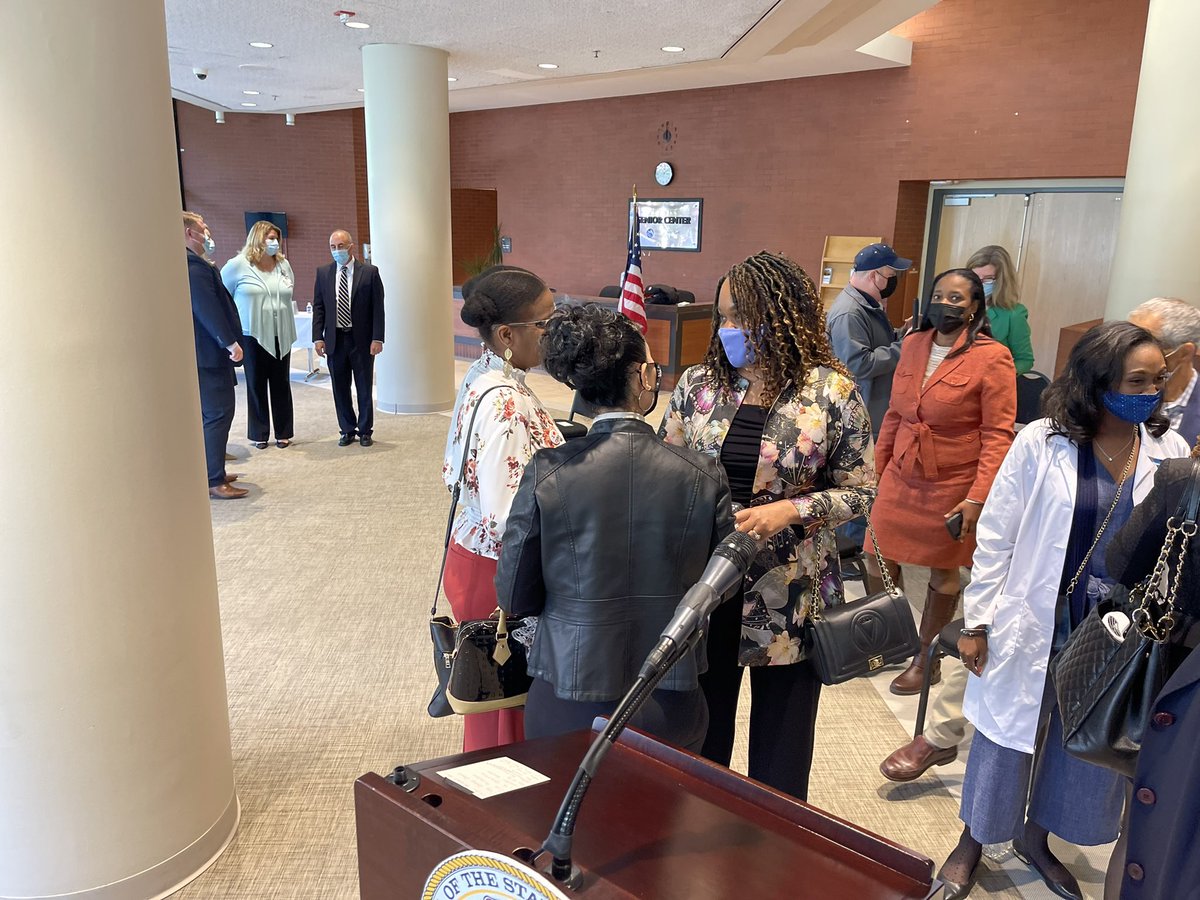 LLCoolK_4's tweet photo. The key point is that the quality of health care you receive should not be determined by your race, your income or your address. Quality, affordable health care should be recognized as a right for all. #HB158 https://t.co/hXEFLlmmTY