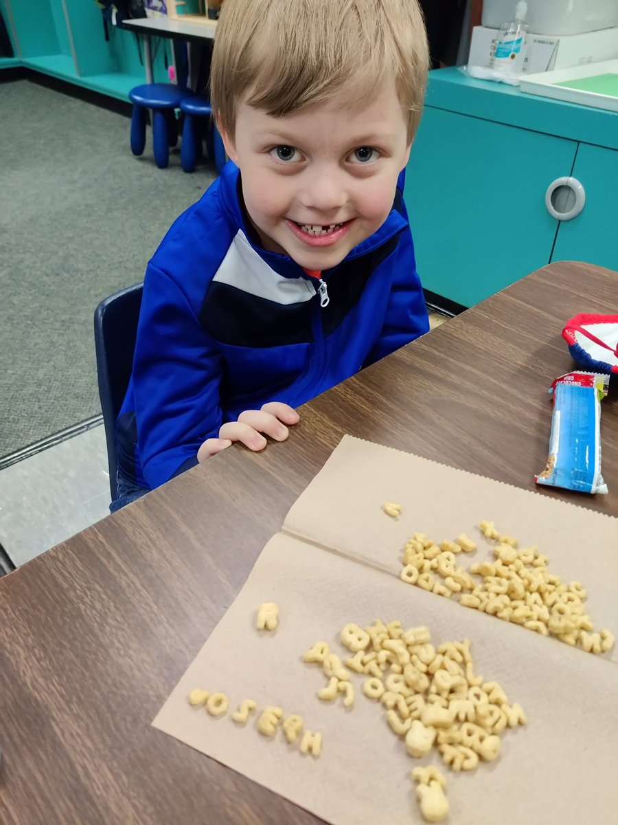jvondrasekPreK's tweet photo. We have learned them all and know how to use them! Letter celebration in Pre-K day! 🔤#prekalltheway @RStar512 https://t.co/9w3dtvoAlb