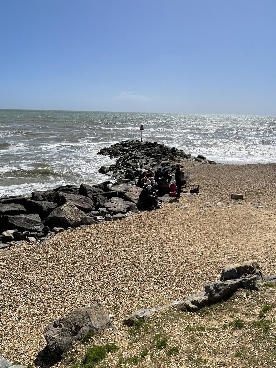 Downe House Geography tweet media