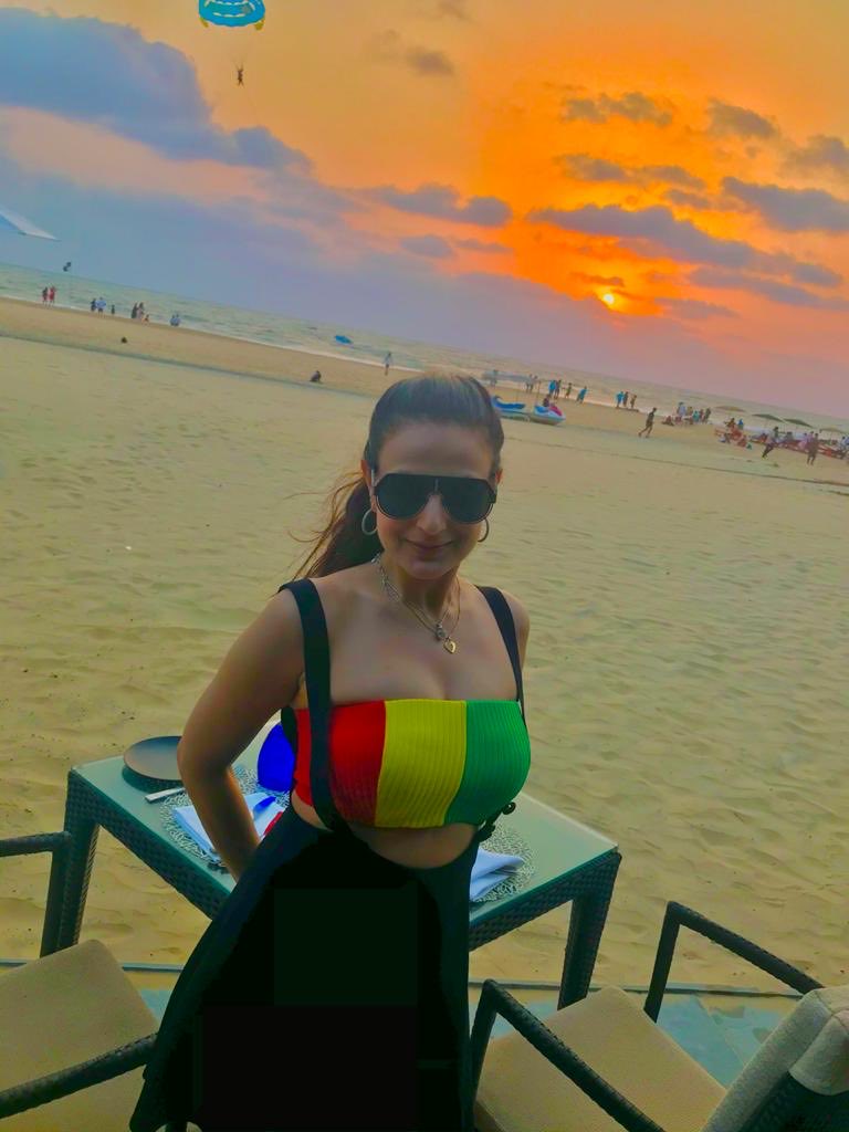 Ameesha Patel Turns up the heat with her latest pictures