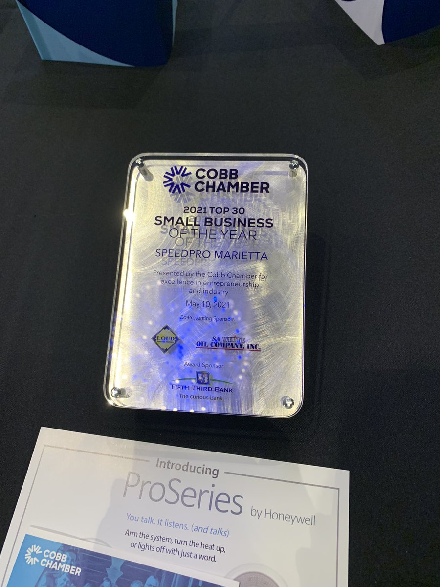 #Cobbcountychamber 2021 Small Business of the Year Award celebration!  Top 30 recipient! 🎉🎉🎉 <a href="/Niki40/">Niki</a>, @LittieBrown