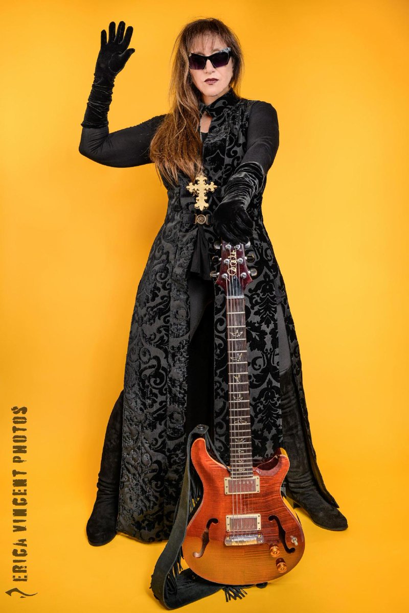 AdamsRocks's tweet photo. Interview Diane Adams of Diane &amp; The Deductibles! https://t.co/B1etraqAm7 https://t.co/D684Ae7YCd