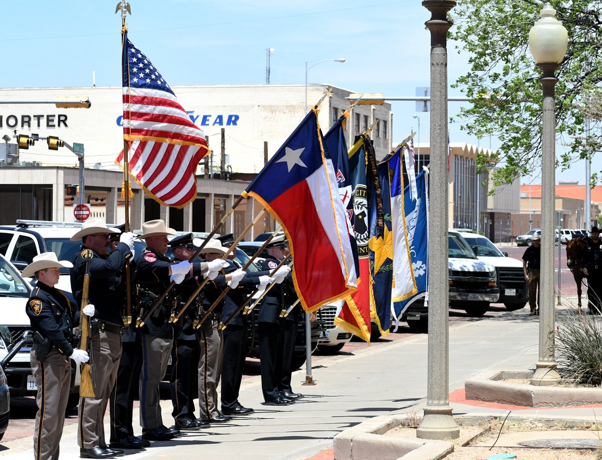 LubbockPolice's tweet photo. As we begin #NationalPoliceWeek we would like to share moments we were able to capture at Friday's Lubbock Peace Officer Memorial. https://t.co/7JQbYpM1Rb