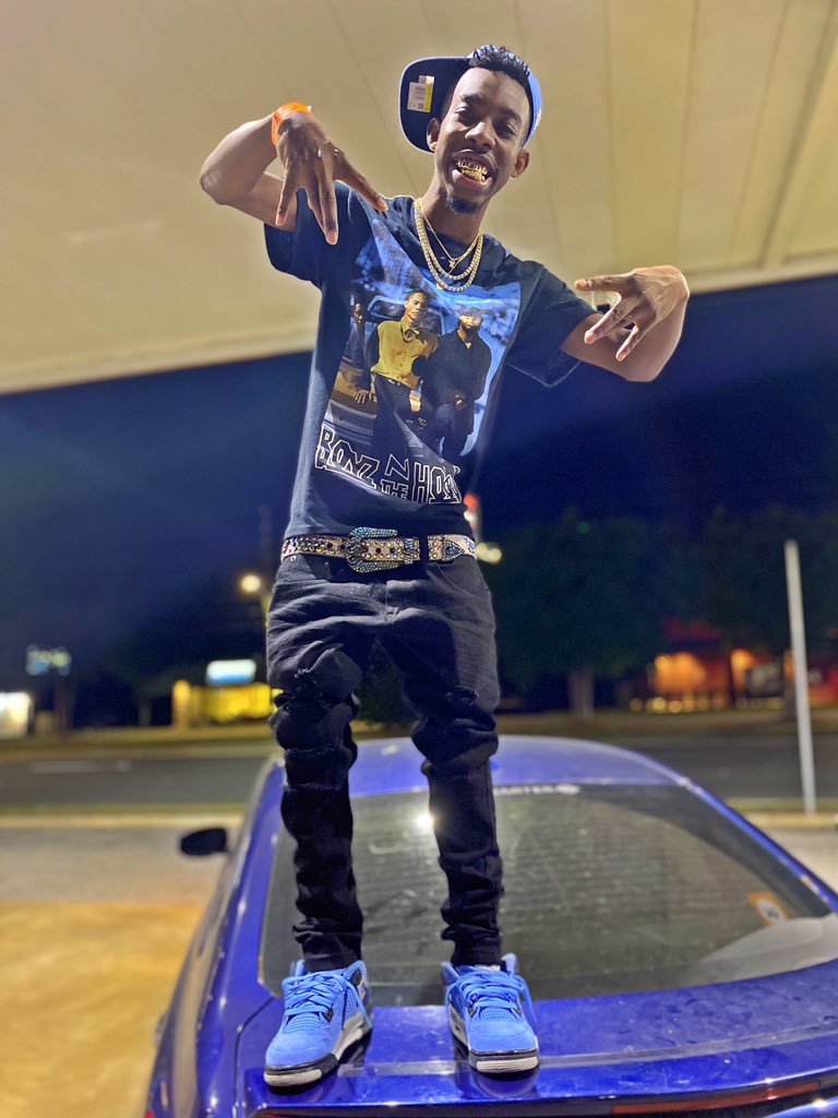 TUIndaCutt's tweet photo. My Demon 😈 Time ⏰ Ain’t Nothing Nice I Try Not To Wear Nothing Twice✌🏾💰🎸🐐 #BigBagTU #ChinniBastard #FreeFed https://t.co/L51aFpjv8B