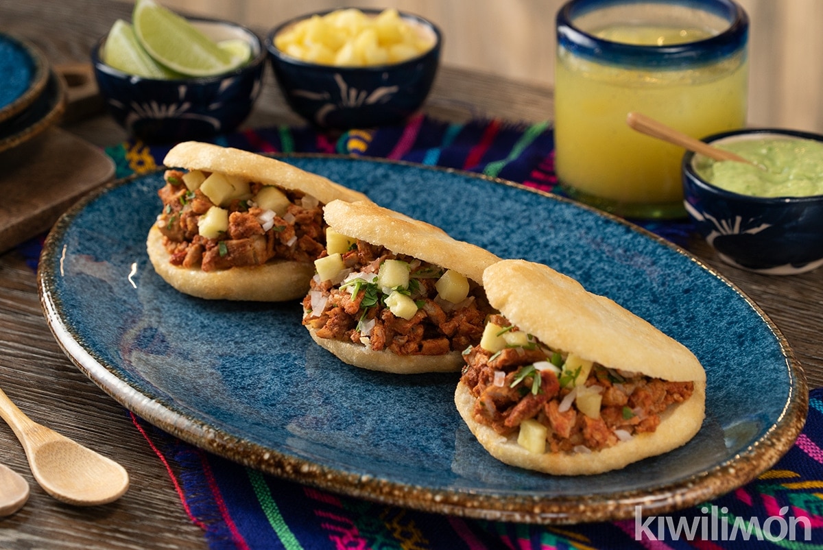 Kiwilimon_LAT's tweet photo. Saca la masita y ponle el rico sazón mexicano preparando estas ricas GORDITAS DE PASTOR, ¡perfectas para este 5 de mayo! 
Receta 👉 https://t.co/RzcUkUjm0W https://t.co/crw3QstZQP