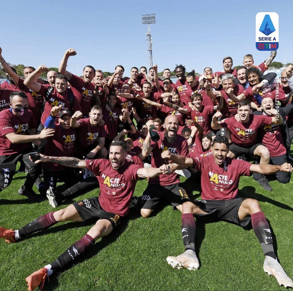 gennarotutino33's tweet photo. SERIEEEEEE AAAAAAAAAAAAAA🇱🇻🇱🇻🇱🇻🇱🇻🇱🇻🇱🇻 https://t.co/S9dFAVY7hj