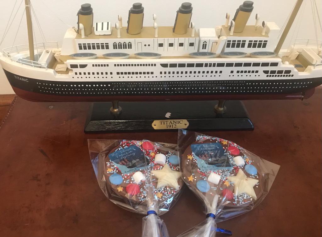Doing another #Titanic giveaway as the remaining chocolate lollies are too tempting.  One randomly picked winner in the UK will receive a signed book, plus 2 delicious chocolate lollipops. Be quick, before I eat them! Like and RT by 10pm on May 14th. #giveaawy #bookgiveaway