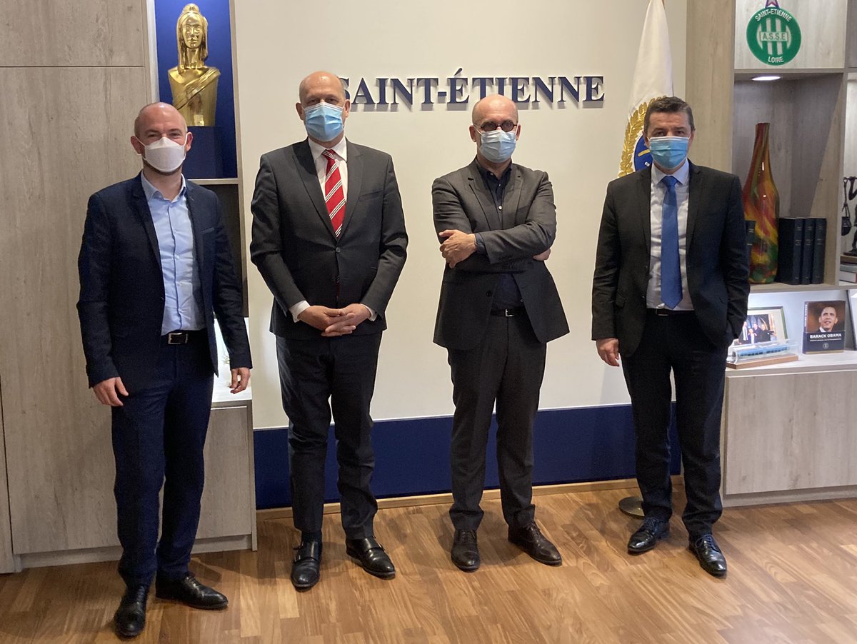 laFNCC's tweet photo. Le président de @laFNCC @Fredhoc et trésorier Gregoire Penavaire à @saint_etienne_ , ville qui accueille le siège de la Fédération depuis son origine. Merci à @PerdriauGael et @mchassau pour leur accueil chaleureux et ces échanges fructueux autour des politiques culturelles. https://t.co/8hXYUZbcIq