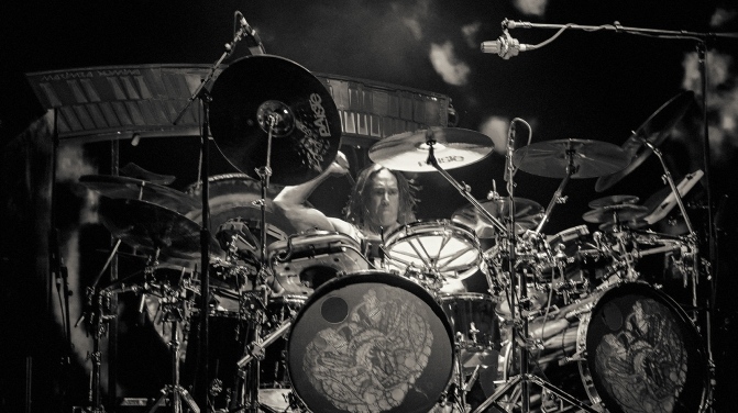 revolvermag tweet media