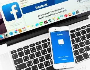 Merca20's tweet photo. Le dicen no al rastreo: sólo 4 por ciento acata las nuevas normas de Facebook - https://t.co/FsznCHwu25 https://t.co/LiljpDtbAF
