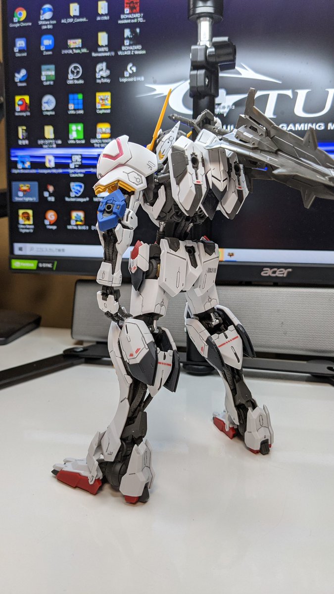 MGガンダムバルバトス。 組立+スジボリ+墨入れ+シール貼り+つや消しを