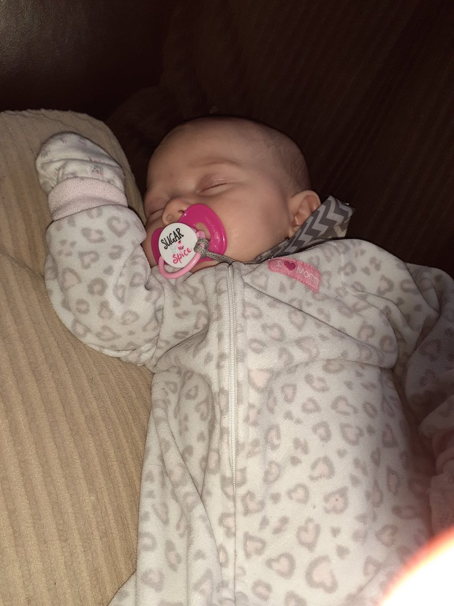 deelynn365's tweet photo. 3 months old as of yesterday!! Best 1st Mother's Day!! https://t.co/XdeWDJIC1J