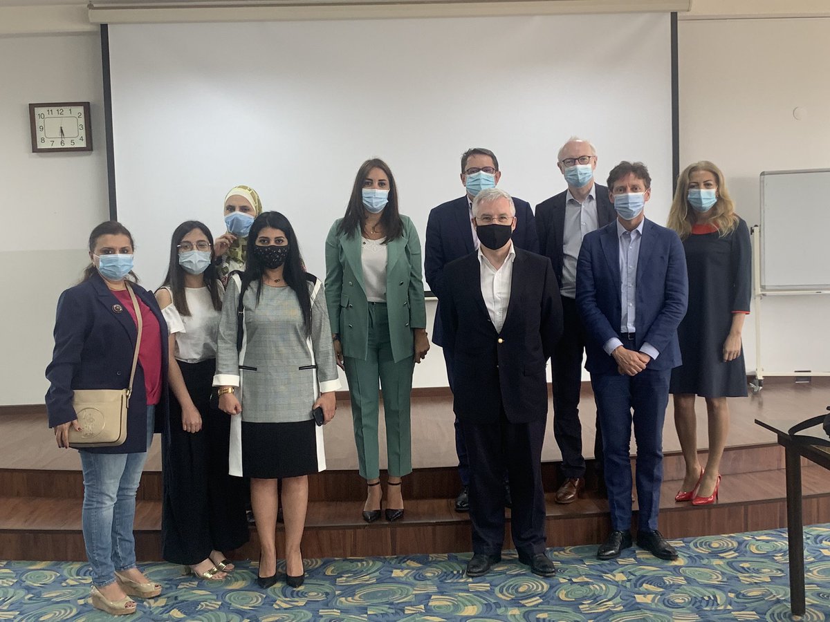 Dans le cadre de la visite d’une mission d’inspection générale des affaires étrangères, le Lycée Houssam Eddine Hariri a reçu les Inspecteurs Généraux des Affaires Erangères Jean-Claude Poimboeuf, Olivier Guérot, Jean-Luc Delvert et Jean-Paul Seytre <a href="/Hhhsinfo/">Houssam Hariri HS</a> <a href="/aefeinfo/">AEFE</a>
