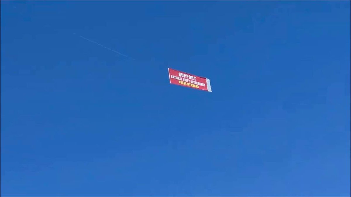 2021Revtweets's tweet photo. A Plane was seen flying over San Francisco, with the banner of supporting our legitimate government @NUGMyanmar. 
#WhatsHappeningInMyanmar 
#May10Coup 
#WeSupportNUG https://t.co/aGqrtKYoSG