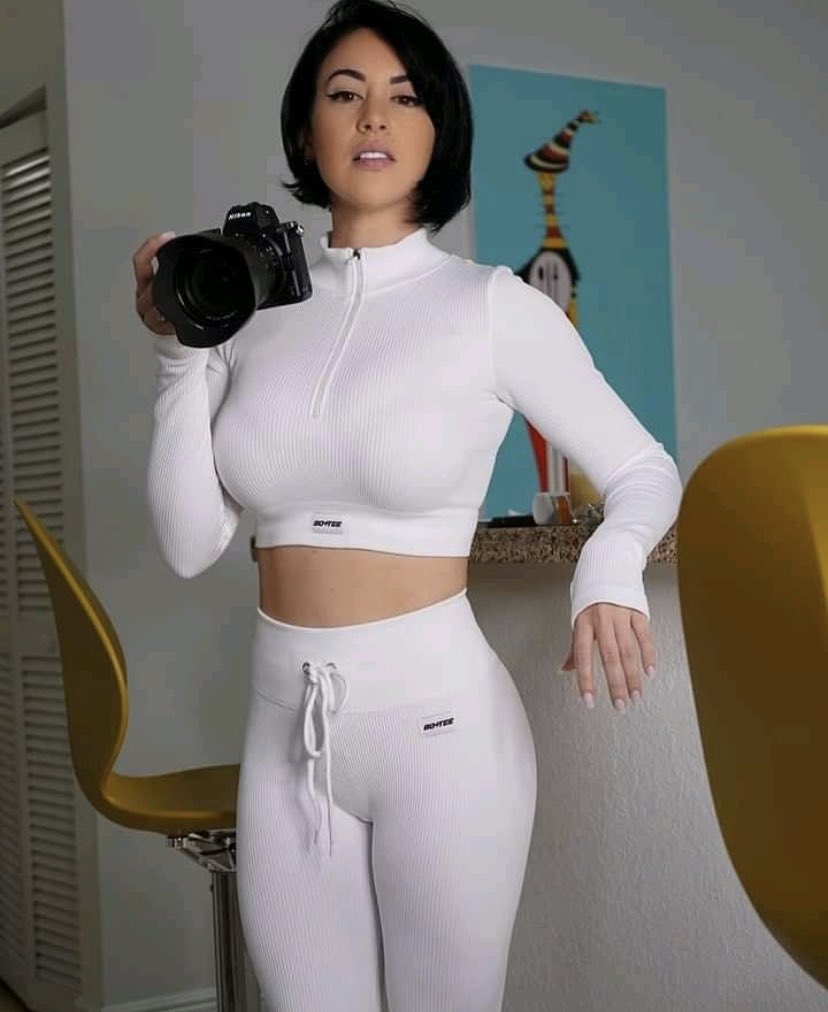 Медиафайл может носить деликатный характер. 