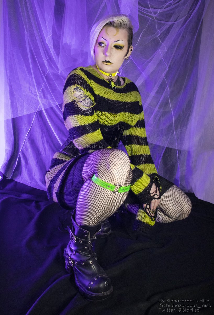 xzeoncosplay's tweet photo. ππ€π
I'm thinking of rebranding so my name might be changing soon.
FB: Biohazardous Misa
Ig: Biohazardous_misa
#biohazardousmisa #goth #gothfashion #gothmakeup #slime #killstar #corset #corsetstory #pvc #aliengoth #cybergoth #creepy #alt #altfashion #lime #sclera
#xzeon https://t.co/acv2W7S2mi