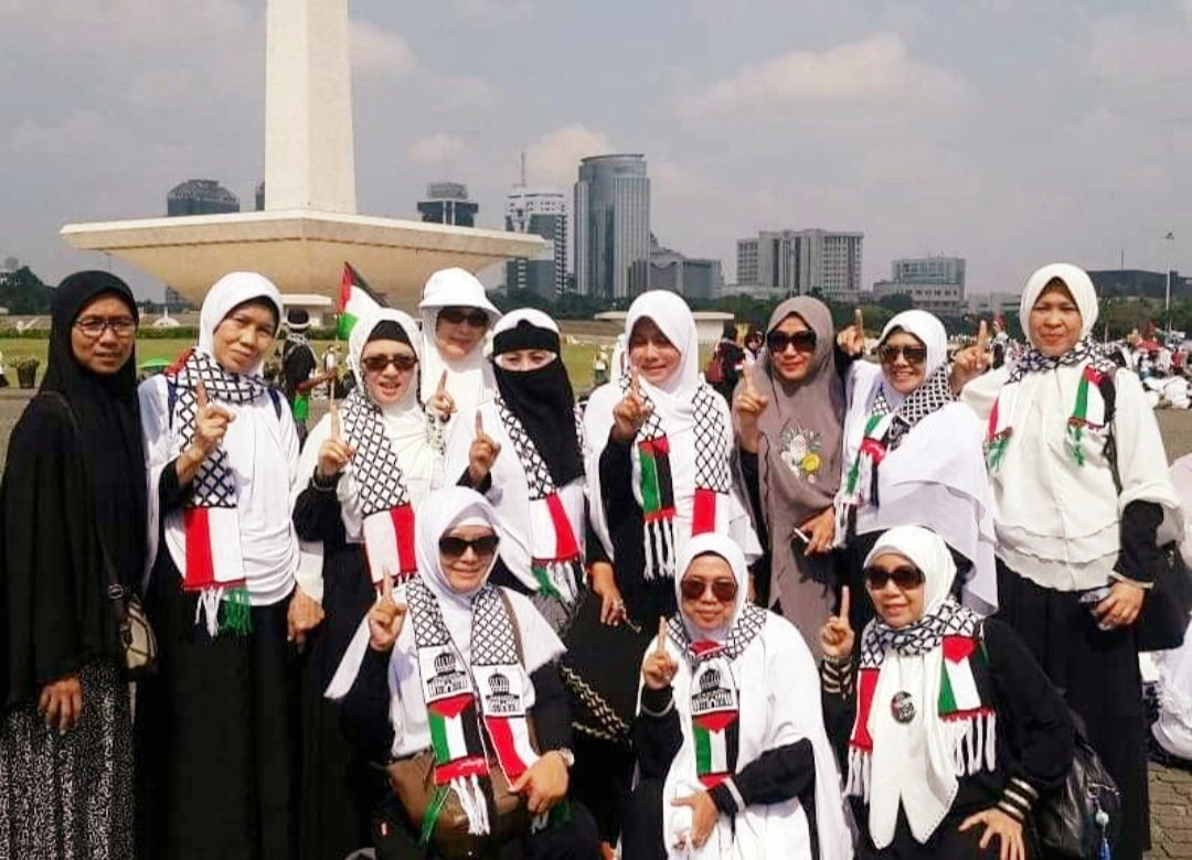 army1779's tweet photo. we are always with you and against all acts of violence! 💔😭
#SavePalestine
#AlAqsaUnderAttack
#savewomenandchildren
#HumanRights
#FreePalestine https://t.co/gFfwYIAOm3