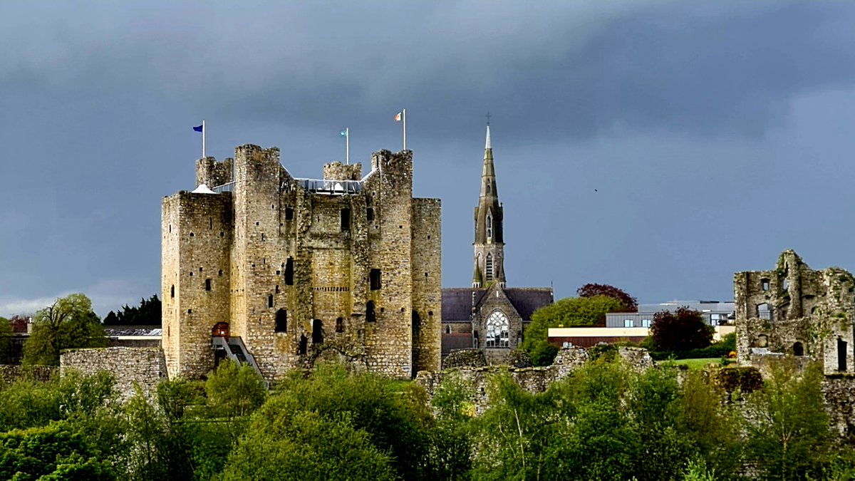 There really is just no place like it ! 

📍Trim, Co. Meath.

#StayInTrim #BoyneValley 
#TrimCastle