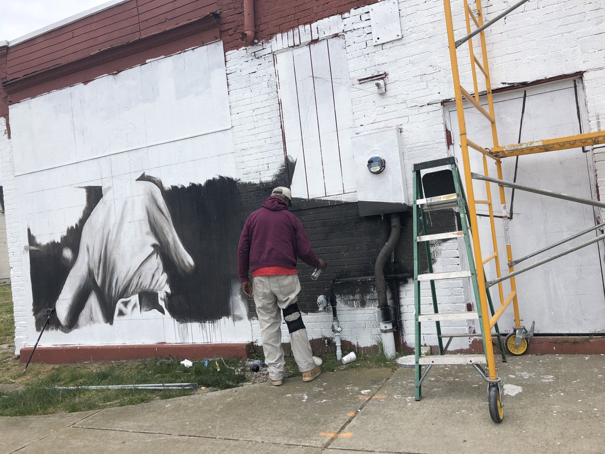 acpublicarts's tweet photo. This #muralmonday we're featuring the work of local artist Glenn Taylor, who is creating a new mural for us on the side of Mel's Furniture Outlet
✨ Learn more: https://t.co/f7i9iVdGRE
📍Mural Map: https://t.co/nadVBEB1bf
#create48 #acartsfoundation #48BlocksAC #doAC #thisisAC https://t.co/wrG7S5EFWu