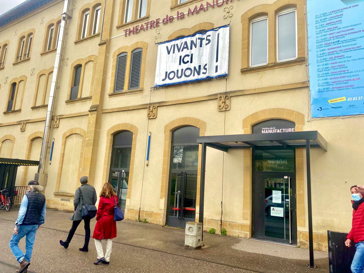 appel_inedit's tweet photo. [54] : Aujourd’hui avec @aurelifil nous étions en déplacement en Meurthe et Moselle : 

⚫️ Rencontre, échange et soutien aux occupant.e.s de la Manufacture à #Nancy @OccuponsN 
👉 Statut d’intermittent, formations, réforme chômage, subventions régionales #Regionales2021 #GrandEst https://t.co/xLgLxtRdRy