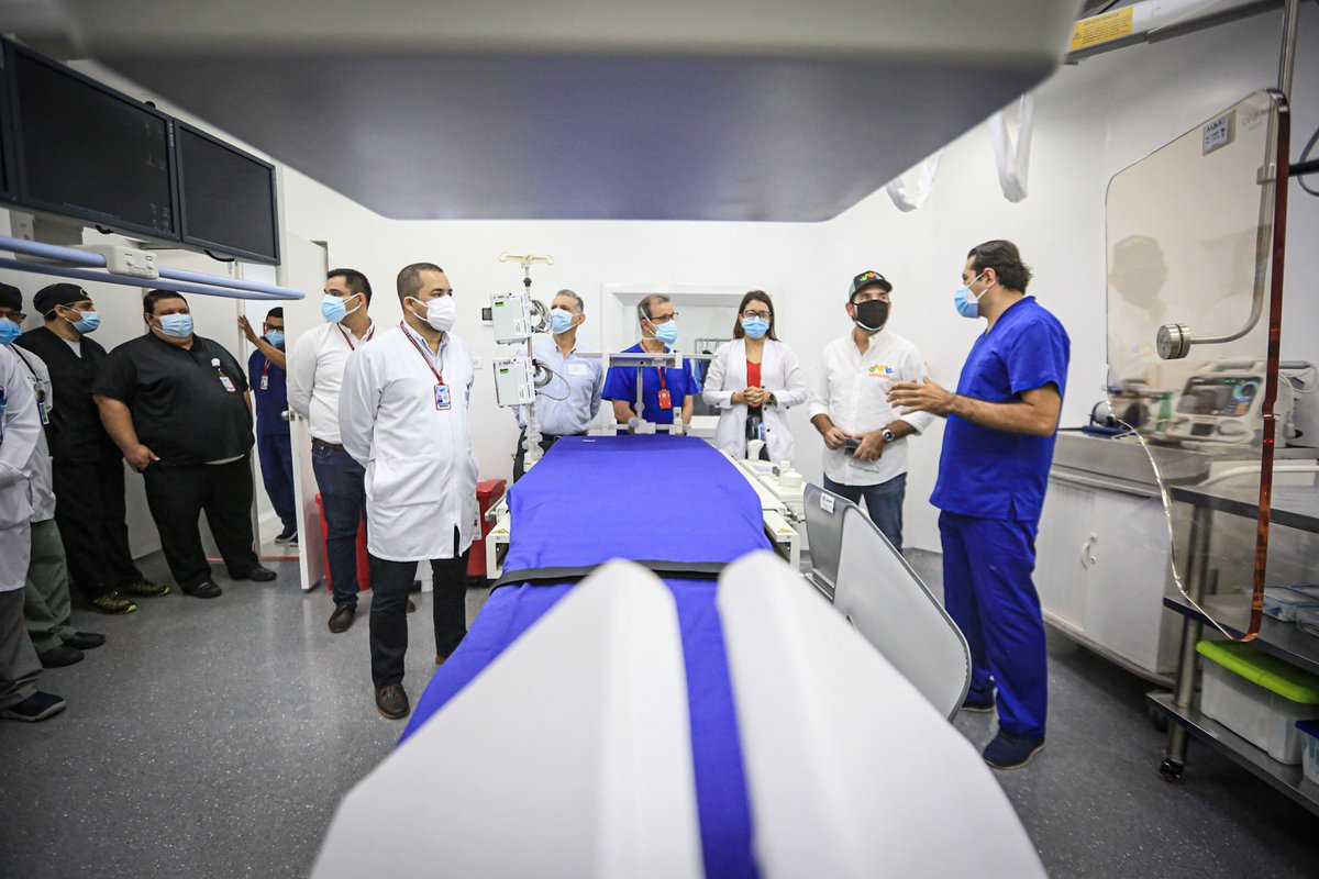 hospvillavo's tweet photo. ¡Momento histórico! Dimos apertura al servicio de Hemodinamia, pionero en la región en neurointervencionismo, que funcionará 24 horas y atenderá de manera integral y temprana enfermedades de la circulación, accidentes cerebrovasculares, infartos cardíacos, entre otras. https://t.co/1BfV5Dk61K