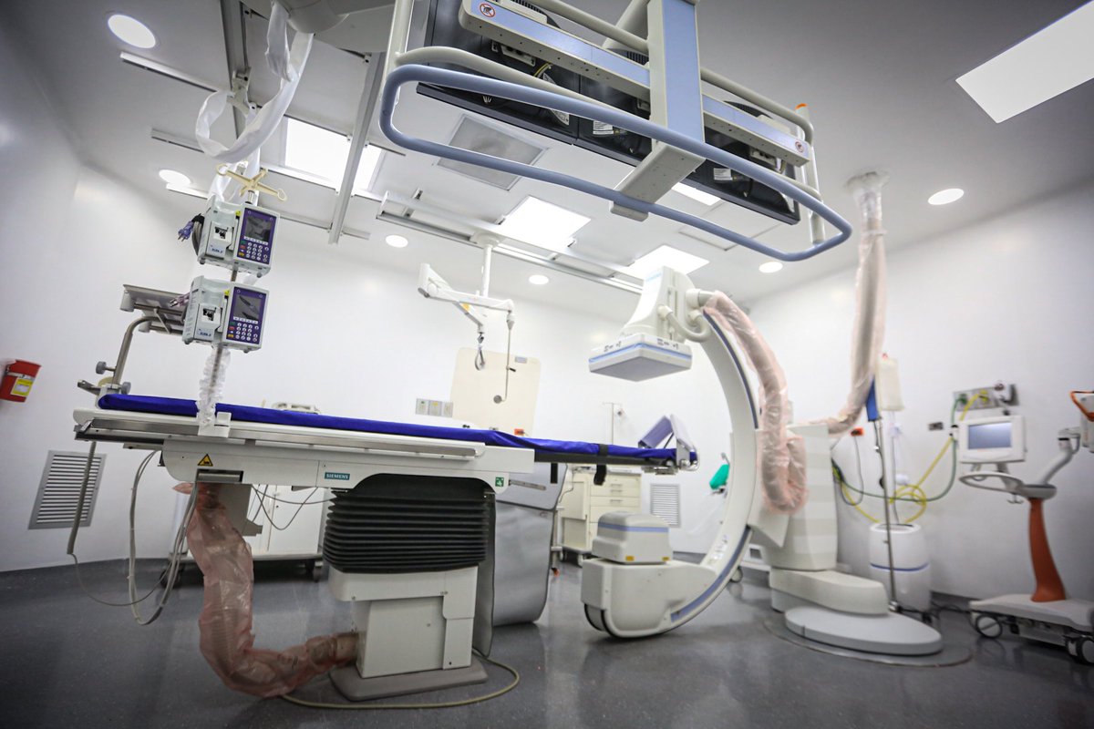 hospvillavo's tweet photo. ¡Momento histórico! Dimos apertura al servicio de Hemodinamia, pionero en la región en neurointervencionismo, que funcionará 24 horas y atenderá de manera integral y temprana enfermedades de la circulación, accidentes cerebrovasculares, infartos cardíacos, entre otras. https://t.co/1BfV5Dk61K