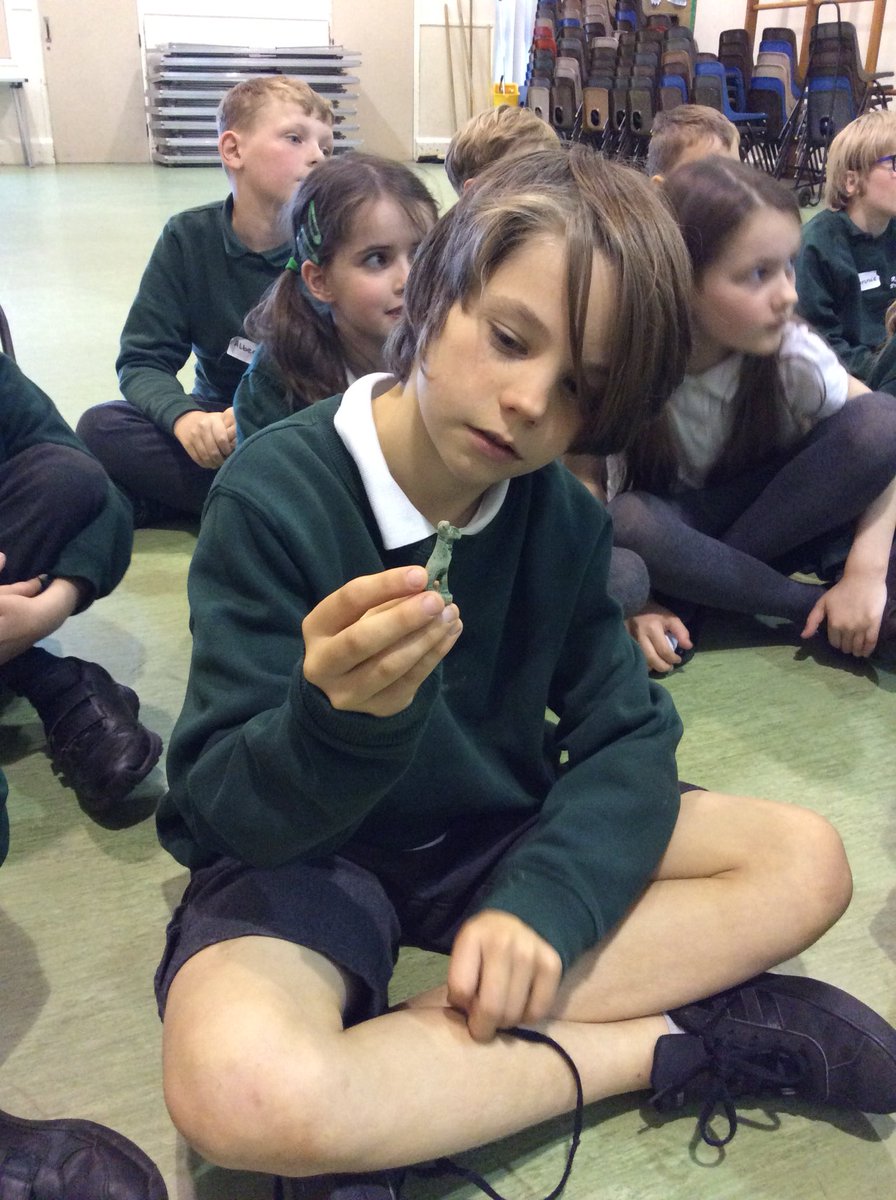 WillowClass_RE's tweet photo. We handled REAL amulets that Mr Egypt had discovered in the tombs of pharaohs! https://t.co/I9QnxJjMA5