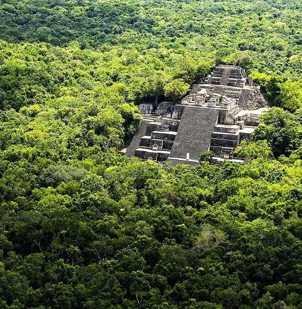 Campeche 🌸

Un lugar hermoso para vacacionar. Podrás recorrer sus coloridas calles y comer su comida típica. 

Tiene más de 15 ciudades mayas y está lleno de cultura y tradición. 

Siempre encontrarás aventura y naturaleza en este estado. 🍃
#ViajaPorMexico