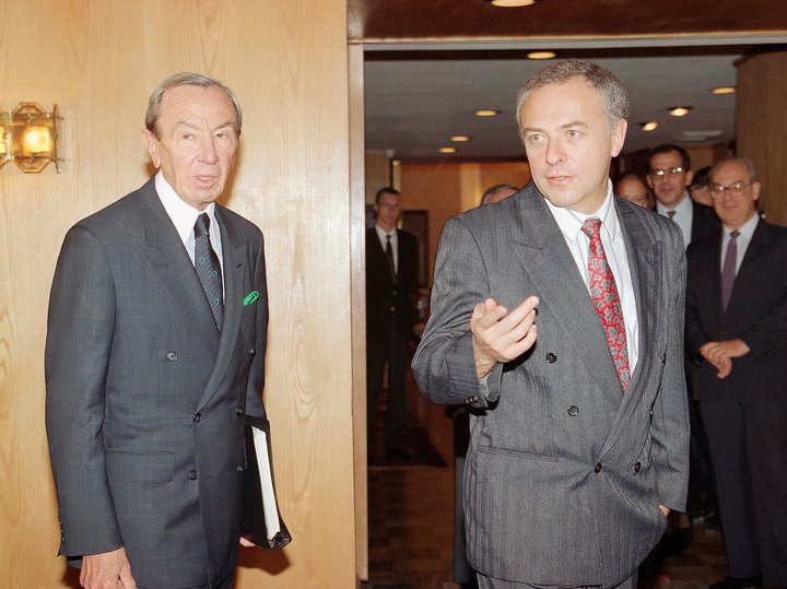 Первый министр иностранных дел россии. Ельцин и Козырев.