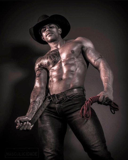Now he's a cowboy I am down to ride ? #jockmen #cowboy #MondayMood https://t.co/WHC8XVqx3N