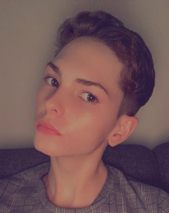 Today&rsquo;s Monday 😜 https://t.co/N3SL8QUsda<a href="/tag/lanadelrey"class="tags"><span>#lanadelrey</span></a>