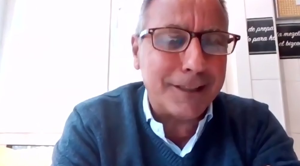 Pasión, paciencia, perseverancia, pico y pala, las cinco P's necesarias para el #emprendimiento, según Eugenio de Juana Saiz, coord. del programa de coworking de <a href="/eoi/">EOI</a>, en la inauguración de la <a href="/EscuelaHumanSos/">Escuela Humanidad Sostenible</a> en la #semanahumanidadsostenible