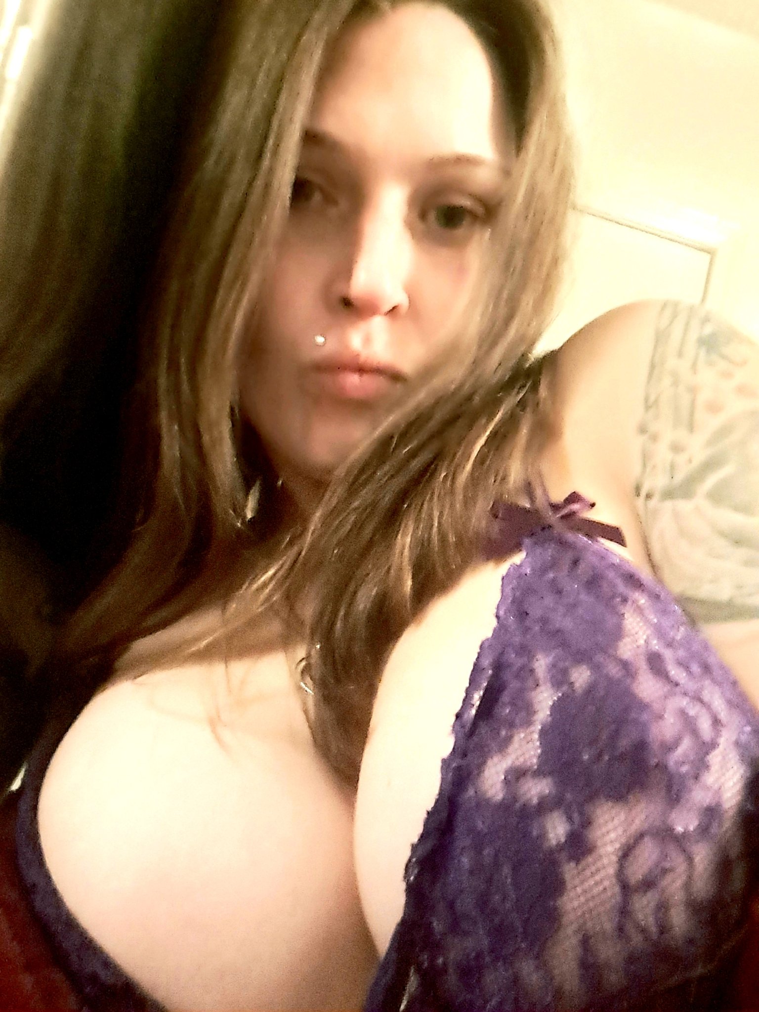 @Cleavage_Lover I was going through my page and and came across the sweet tweet you shared of me with my cleavage (😊that you love so mucht😊) and picture that was with it! I wanted to show you some love and to let you know I haven't forgot about you! https://t.co/LqQC3CnNuX