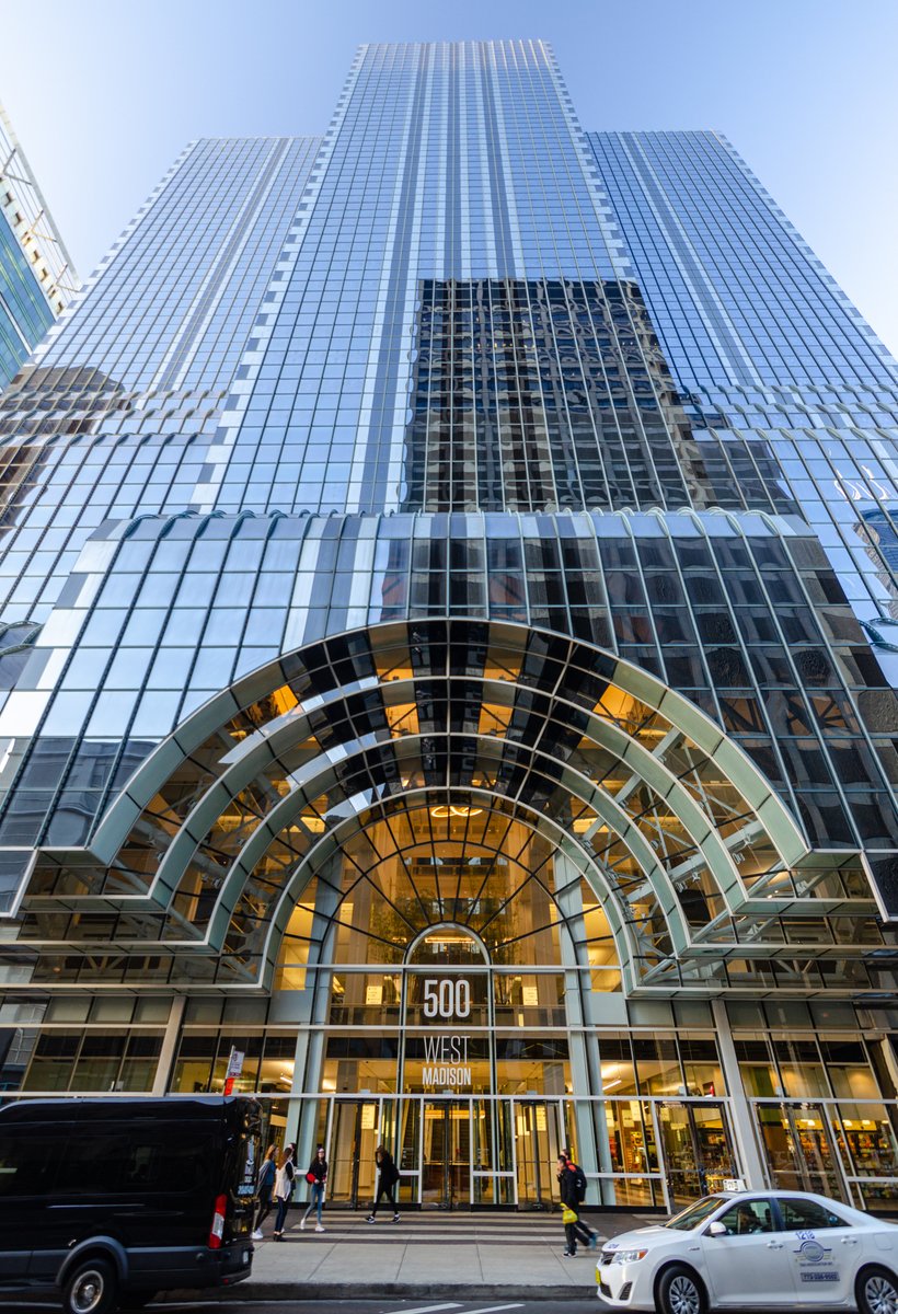 500 West Madison, atop the Ogilvie Transportation Center, and variously known over the years as the Northwestern Atrium Center, Citigroup Center, and now Accenture Tower. Completed 1987.