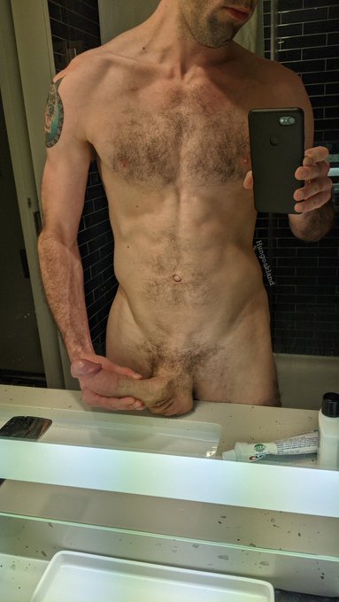 Let's fuck in the gym showers 😛😈 https://t.co/1hqaY6JGvp