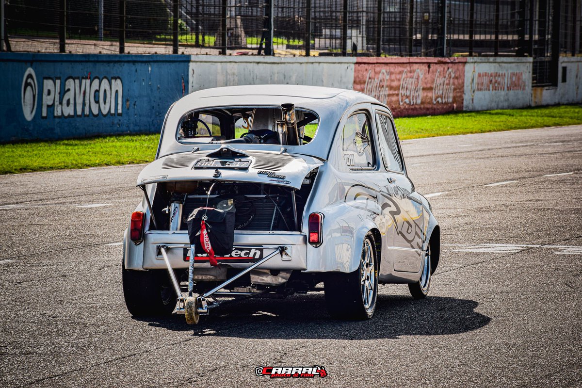 octavodemilla's tweet photo. 2do Máster Domingo 2/5🚦🏁
📷 @cabral_photographyy
#cuartodemilla #cuatrocientosdos #autodromogalvez #autodromoba #fiat #fiat600 #fiatuno #fiat128 #fiat147 #cisitalia #201m #master #drag https://t.co/1ozkVt7lo0
