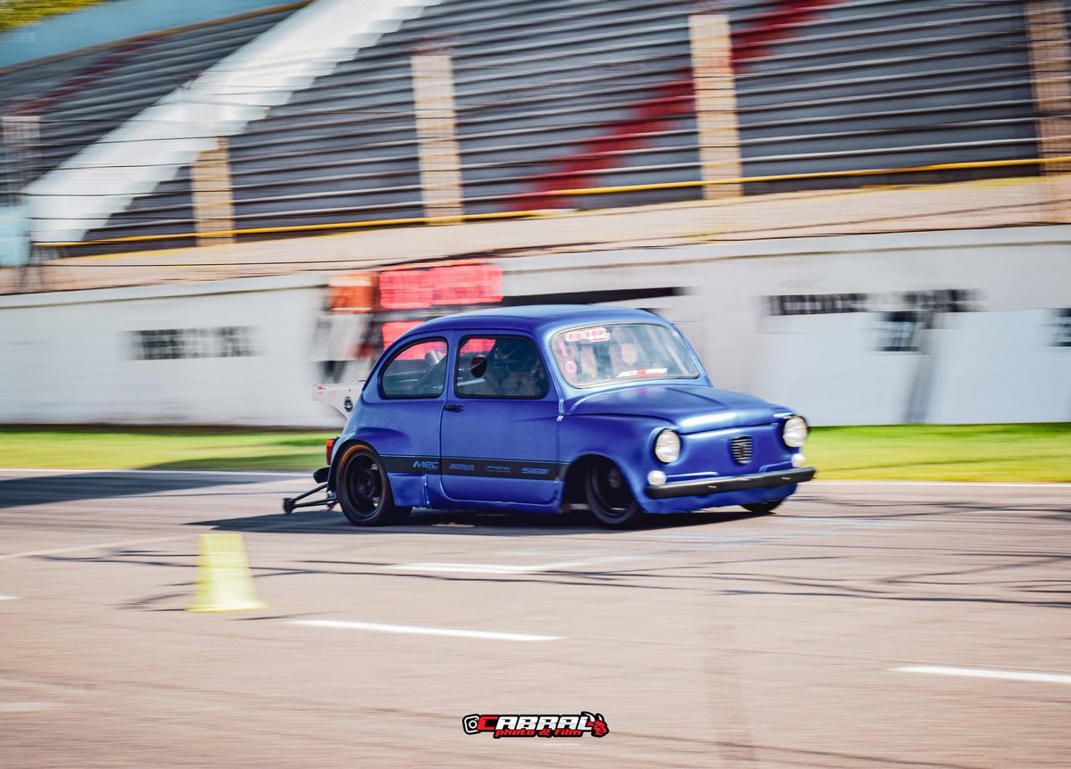 octavodemilla's tweet photo. 2do Máster Domingo 2/5🚦🏁
📷 @cabral_photographyy
#cuartodemilla #cuatrocientosdos #autodromogalvez #autodromoba #fiat #fiat600 #fiatuno #fiat128 #fiat147 #cisitalia #201m #master #drag https://t.co/1ozkVt7lo0