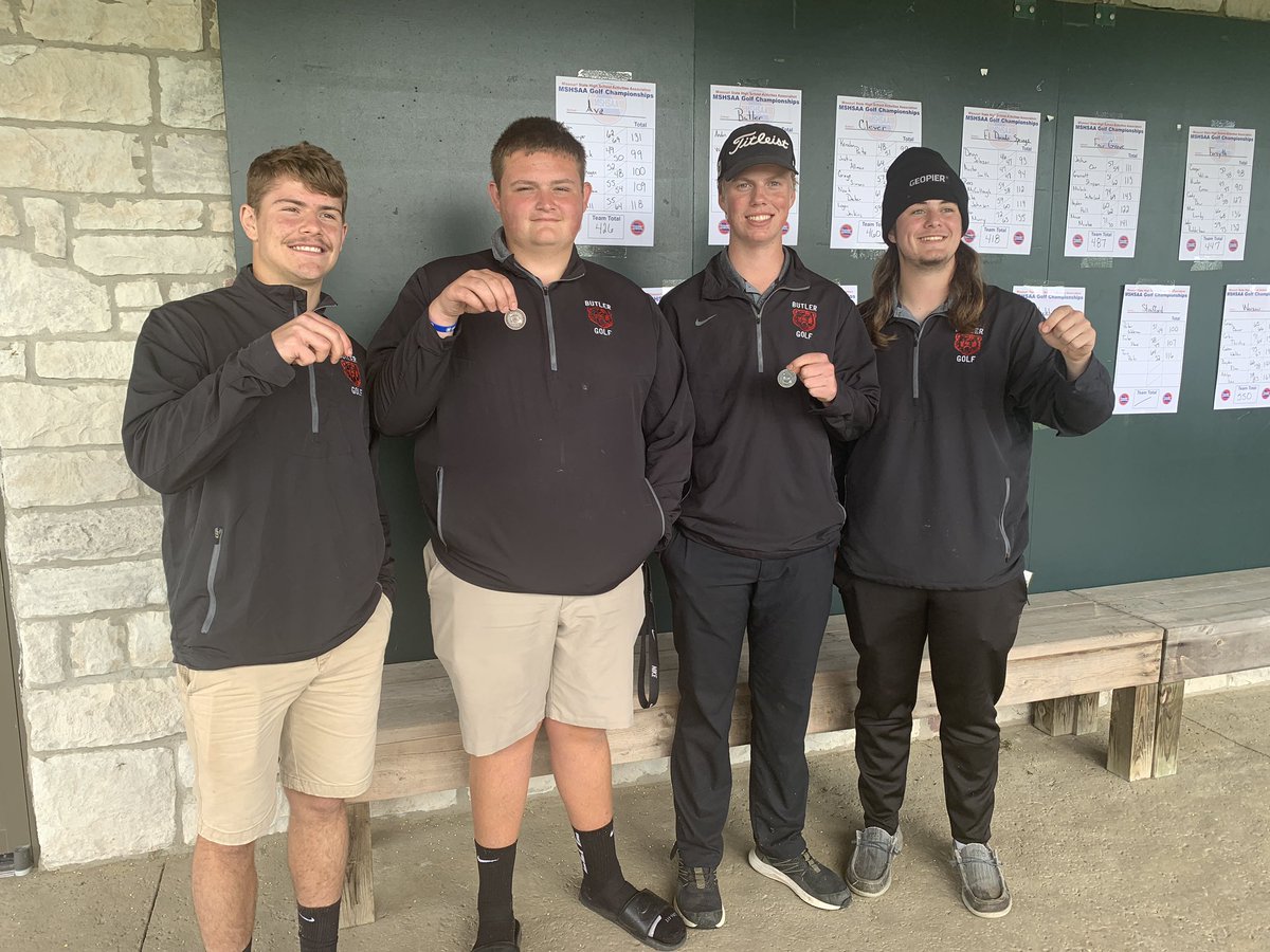 Congratulations to Wyatt Colburn for taking 2nd at the district tournament shooting an 85 and Andon Cook taking 3rd shooting an 88. Both advance to the state tournament next week at Silo Ridge in Bolivar