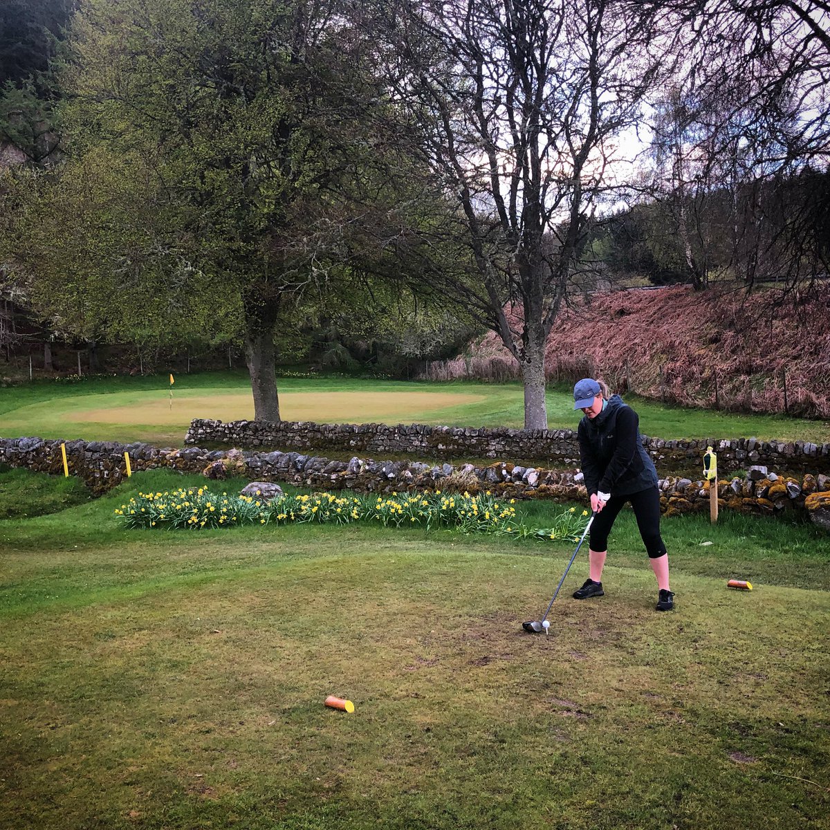 Setting up to drive a ball down the 3rd fairway 🍃⛳️🏌🏼‍♀️ #AigasGolf 

📸 <a href="/KatieMasheter/">Katie Webster</a>