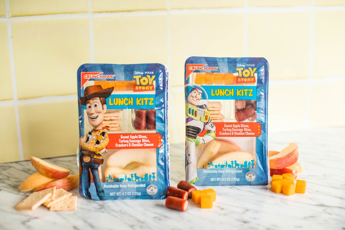 CrunchPak's tweet photo. ⭐️NEW SNACK ALERT⭐️Everyday snacking just got more delicious with our fun and fresh #CrunchPak Toy Story Lunch Kitz! https://t.co/YC7hGd66P9