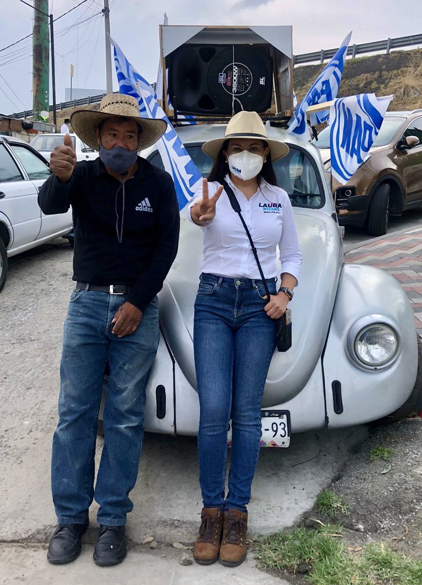 Laura_Rojas_'s tweet photo. Muchísimas gracias a los cientos de panistas que por puro amor a la camiseta nos ayudan en cada campaña.
Aquí con Don Manuel Vázquez, de Lerma que todos los días perifonea en su vochito.
Gracias infinitas.
#SíHayDeOtra
#Distrito4Local
#Edomex
#TuDiputada
#LauraRojas https://t.co/NZyMvrqWEx