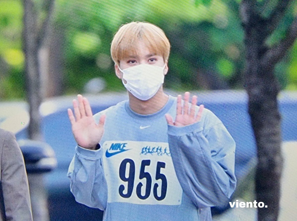 Viento_light's tweet photo. 210511 김영철의 파워 FM 출근 프리뷰

#하이라이트 #HIGHLIGHT
#두준 #DUJUN #요섭 #YOSEOP 
#기광 #GIKWANG #동운 #DONGWOON https://t.co/q1QLeU5lm1