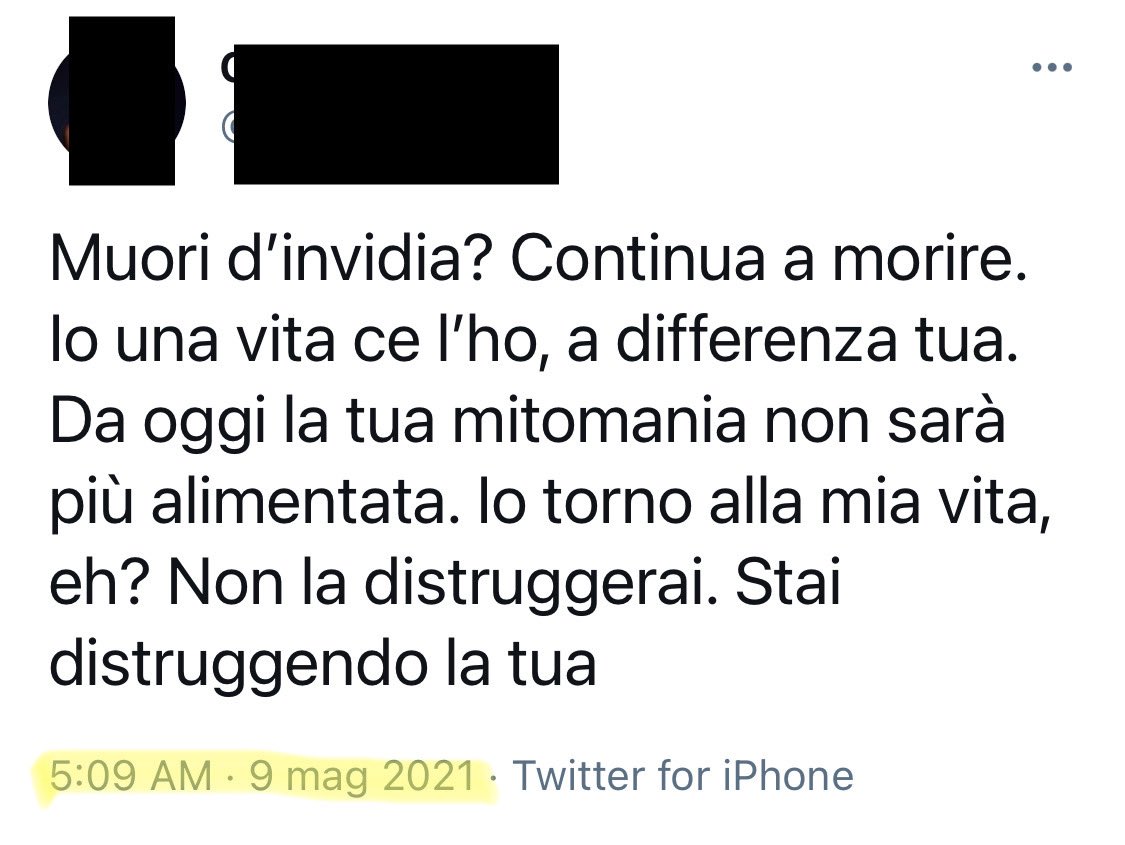 Tweet pubblicato alle 5:09 del 9 maggio: quanto è durata la promessa della giornalista? Nemmeno sette ore. Altri 2 video in diretta Facebook che poi ha cancellato. Più va avanti e più ho materiale da portare in aula.