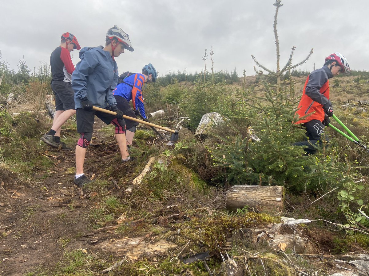 ahsmtbc's tweet photo. #TCoYT #Nodignoride @IMBA_Europe @NAGreenHealth #trashfreetrails https://t.co/1cBosW9d6A