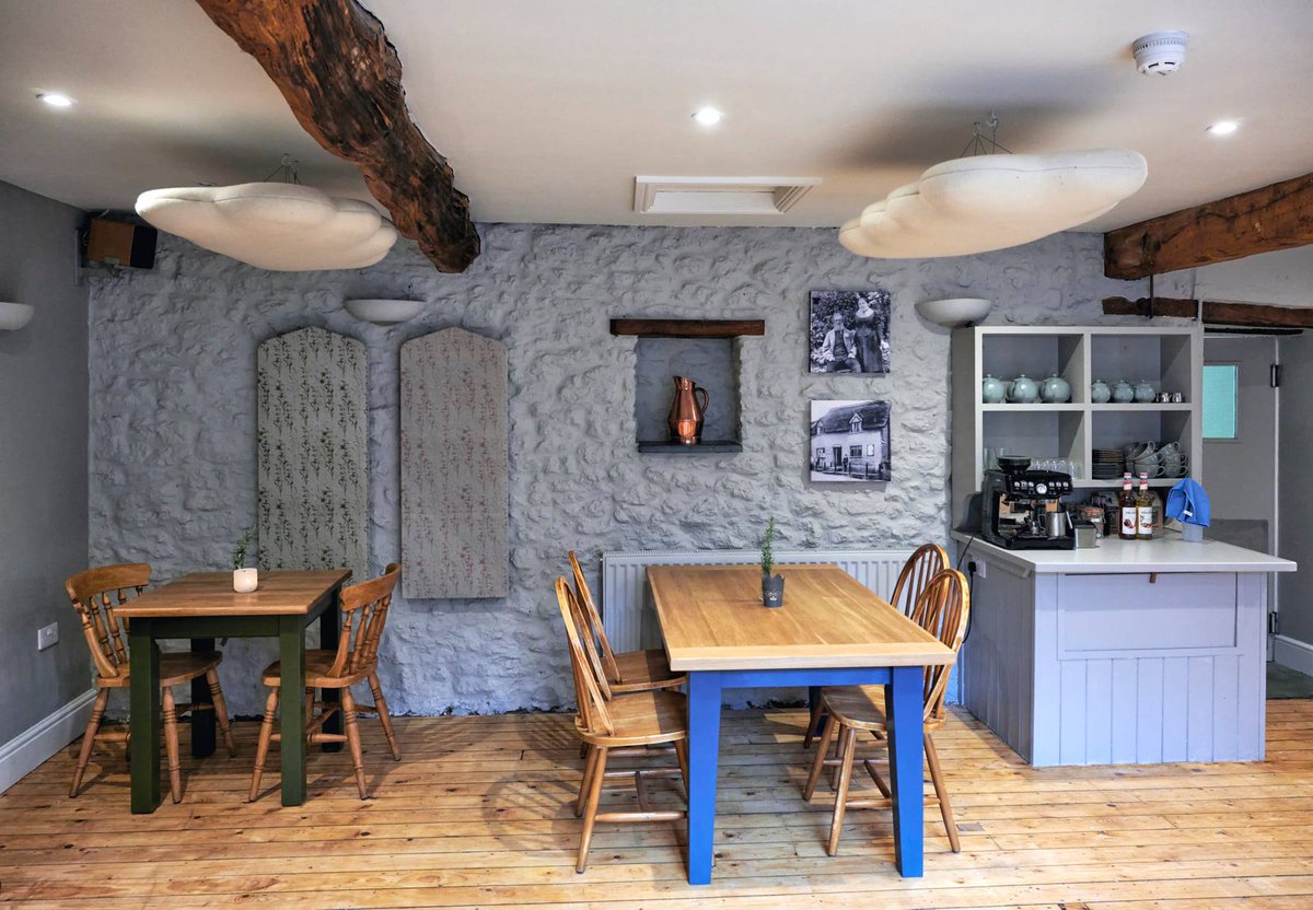 newinnhalse's tweet photo. Just 7 days to go until we can reopen our doors and welcome customers back inside the pub, as well as outside! We are taking bookings now for inside the pub from Mon 17th May! BOOK your table now!! 😍01823-432352 #communitypub https://t.co/sE3YBw6HYO