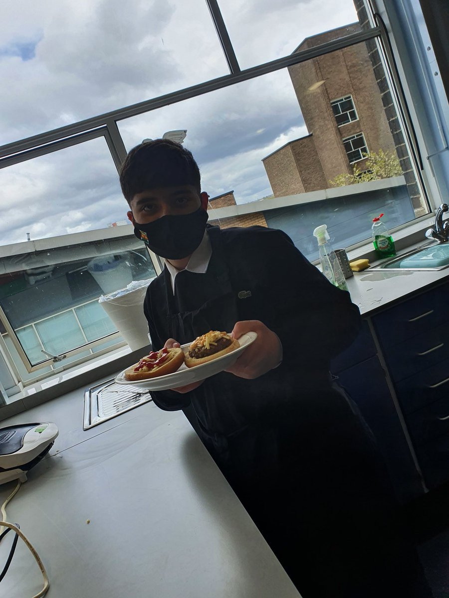 An un-burger-lievable start to the week already! 🍔 Pupils are in agreement it has been a good use of our <a href="/qmscotland/">QMS</a> voucher! #beef #scotchbeef #local #butchers #burgers <a href="/KnightswoodSec/">KSS</a> <a href="/pe_knightswood/">Knightswood PE</a>