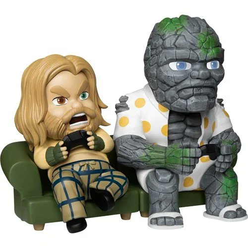 RT @AgentM: Also just saw this Bro Thor and Korg set. https://t.co/ZFmCGjjxQh https://t.co/GPrOx8kdvl