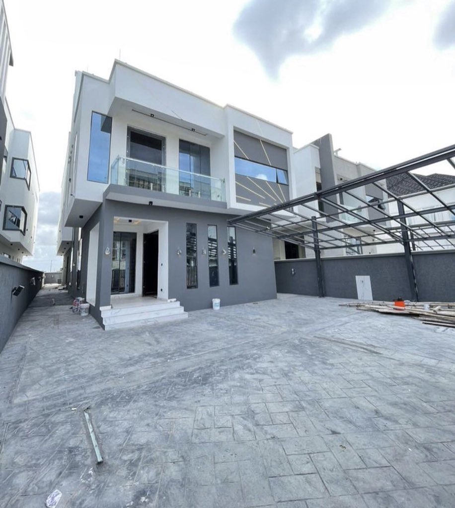 jbalexsandra's tweet photo. #ElitesMarketDay #ElitesBusinessWorld 

I am a realtor I have properties all over Lagos. What’s the best part?
All my properties have mortgage plans of up to 10 - 20 years

https://t.co/rhbcIAzenF https://t.co/5JU3BQwLHS