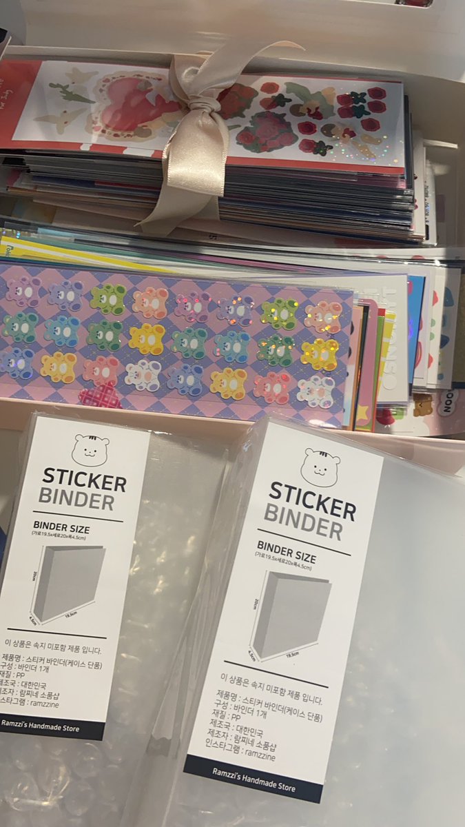 cherryuGOs's tweet photo. [#CYupdates] lovticker jamsi darak
- items have arrived to me! i will sort thru items and then send ems emails sometime this week!
-🍋 https://t.co/O7YypVk8St